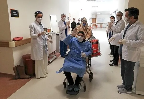 Koronavirüse son çalım! Uzman isimler konuştu: Enfeksiyon servislerinde 2 ya da 3 hasta var - 1
