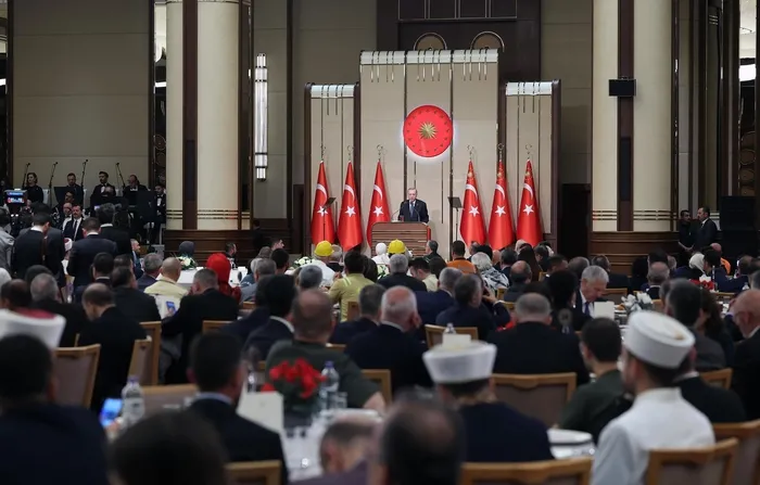 baskan-erdogandan-1-mayis-tepkisi-taksim-meydani-dayatmalarini-masum-bulmuyoruz-1714498674159.jpeg