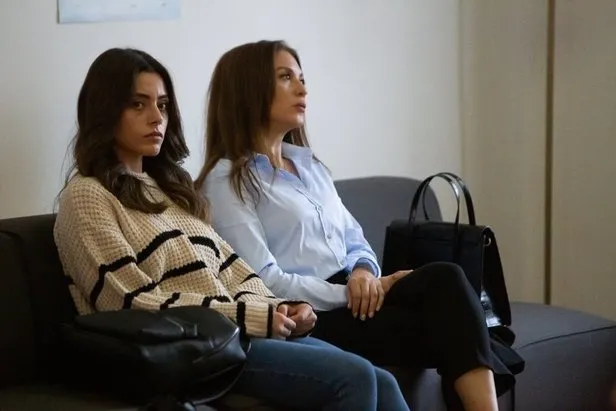 Kızılcık Şerbeti dizisi uyarlama mı, gerçek mi? Kızılcık Şerbeti oyunları kimler, kim neyi oynuyor?