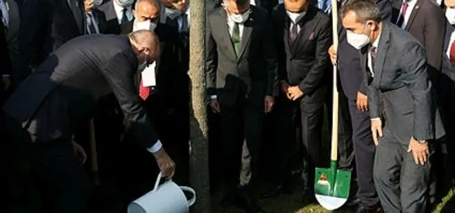 Başkan Erdoğan ve MHP lideri Devlet Bahçeli Millet Bahçesi’ne anı fidanı dikti