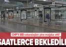 Son dakika: CHPli İBB kısıtlamadan muaf vatandaşları mağdur etti! Kadıköyde duraklarda saatlerce otobüs beklediler