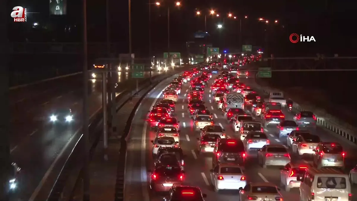 Bayram öncesi trafik yoğunluğu yaşanıyor!