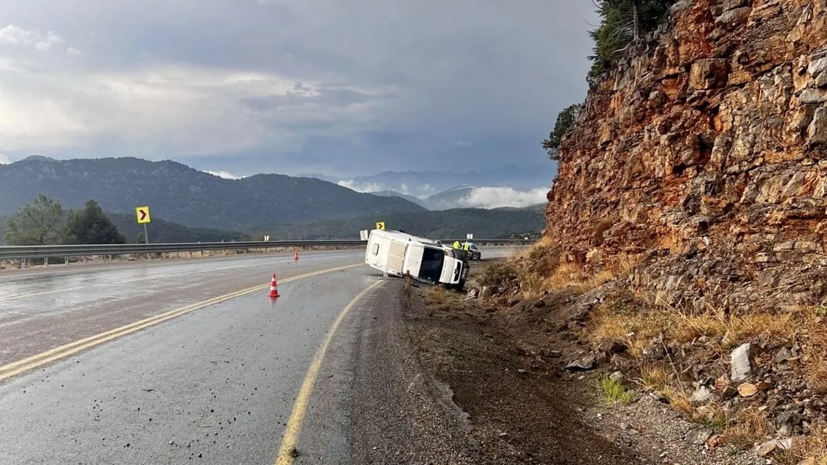 Antalya'nın Akseki ilçesinde trafik kazası: 1 yaralı