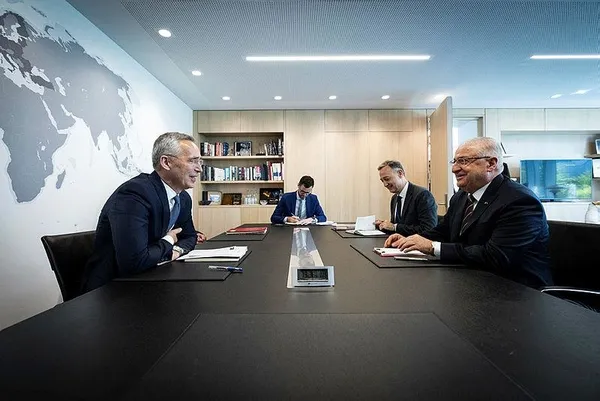 bakan-yasar-gulerden-isvecin-nato-uyeligiyle-ilgili-flas-aciklama-taahhutlerini-yerine-getirirse-uye-olabilir-1686986757885.jpeg Bakan Yaşar Güler'den İsveç'in NATO üyeliğiyle ilgili flaş açıklama: Taahhütlerini yerine getirirse üye olabilir - 1