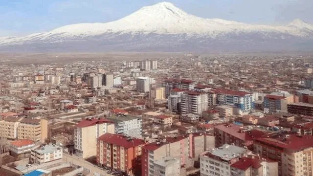 İlk Sahur ve İftar Saat Kaçta Olacak? İl İl İlk oruç kaçta başlayacak ve kaç saat sürecek? İşte 2024 Ramazan imsakiyesi