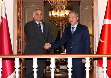 Milli Savunma Bakanı Hulusi Akar Katar Savunma Bakanı Atiyye ile bir araya geldi