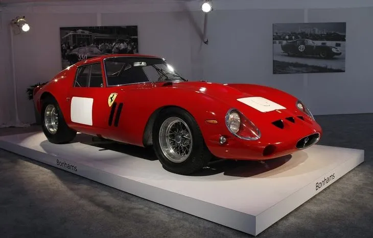 1962 model Ferrari, 34 milyon 650 bin dolara satıldı
