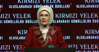 Emine Erdoğan 'Kırmızı Yelek Uluslararası Gönüllülük Ödül Töreni'ne katıldı: Bizim için ahlaki bir prensip meselesi