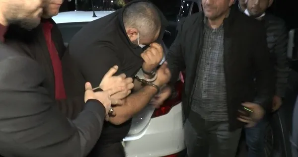gaziantepte-bos-arazide-cesedi-bulunan-neslihan-kayanin-katil-zanlisi-cezaevine-gonderildi-1637304097140.jpg Gaziantep’te boş arazide cesedi bulunan Neslihan Kaya'nın katil zanlısı cezaevine gönderildi - 2