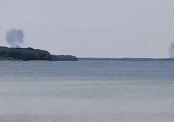 Son dakika: Almanya'da iki savaş uçağı düştü