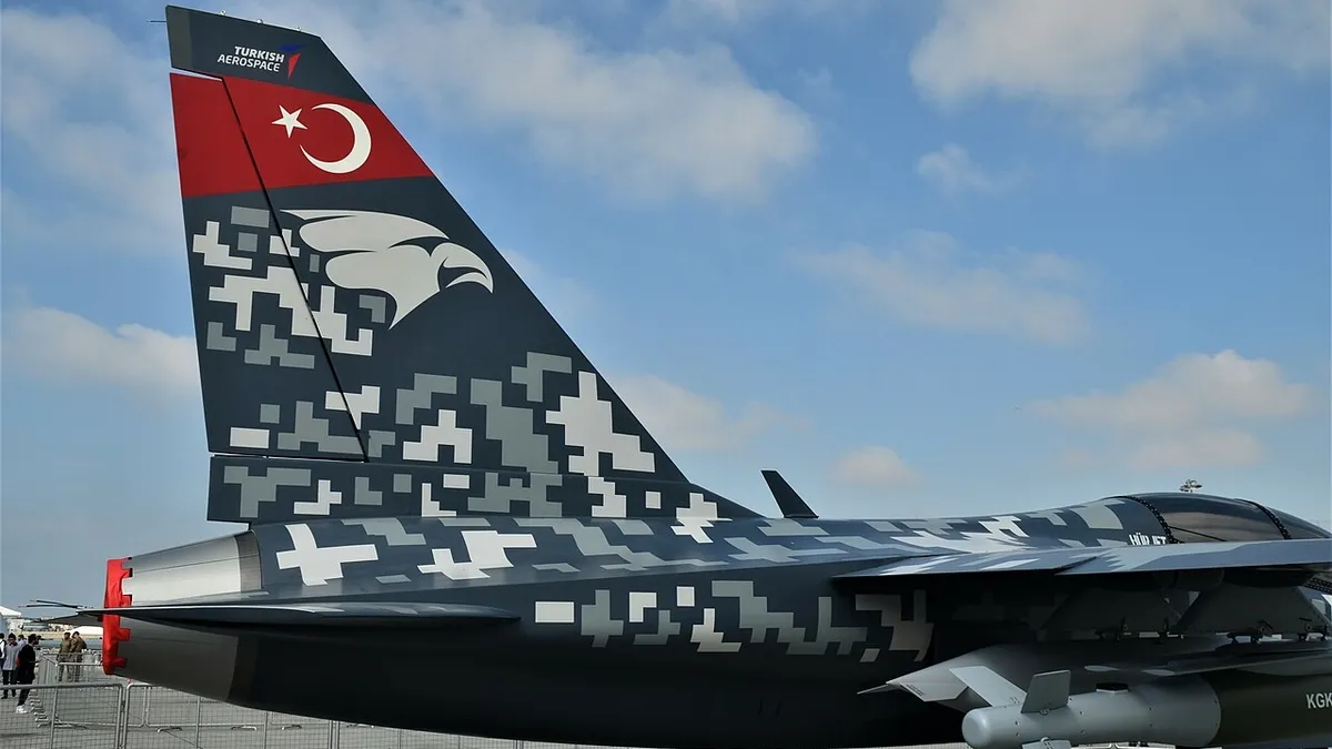 Havacılıkta dev anlaşmalar! 40 adet daha HÜRKUŞ-B tedarik edilecek!