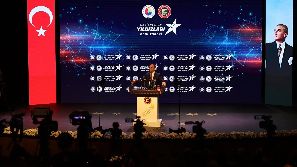 Bakan Kacır yeni dönemin sinyalini verdi: Türkiye genelinde dengeli sanayi vizyonu