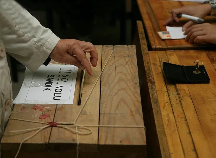 İstanbul’da ilçe ilçe 2014 yerel seçim sonuçları! İstanbul’da hangi ilçe hangi partide? Kim ne kadar oy almıştı?