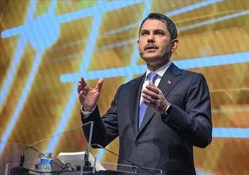 İlk adres deprem bölgesi! Çevre, Şehircilik ve İklim Değişikliği Bakanı Murat Kurum duyurdu: "Depremden etkilenen tüm şehirlerimizde arı gibi çalışacağız"