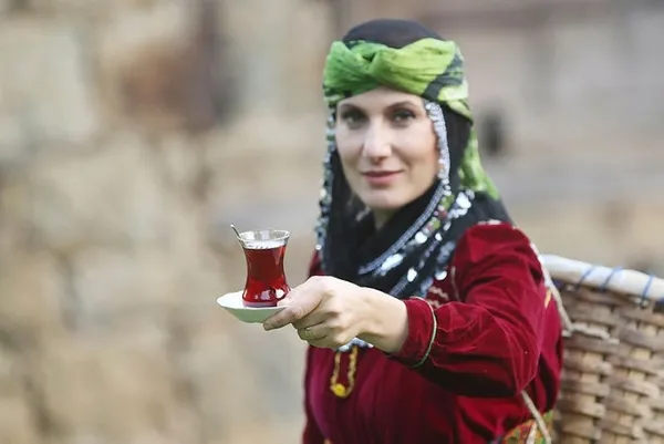 Yükselen vaka sayıları sonrası dikkat çeken uyarı: Çay ikramlarını iptal edelim - 3