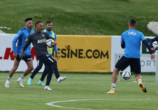 Fenerbahçe’de Vitor Pereira yeni sistemini belirliyor! İşte antremanda uzun süre yapılan o çalışma