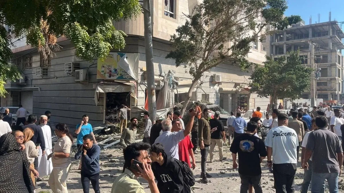 İran Bender Abbas kentinde şiddetli patlama! Ölü ve yaralılar var | Hedef kimdi? Detaylar A Haber'de