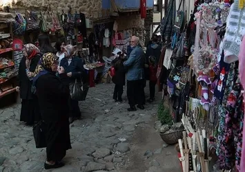 700 yıllık Cumalıkızık'a ziyaretçi akını