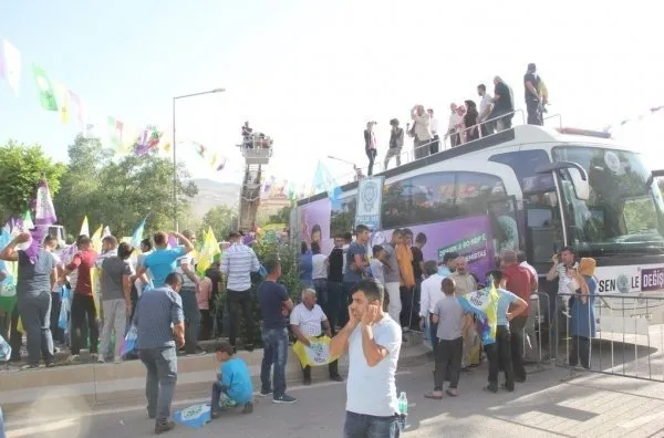 HDP'nin Siirt'te düzenlediği mitingde alan boş kaldı - 1