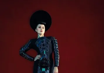 Dünyanın ilk cyborg şarkıcısı: Victoira Modesta