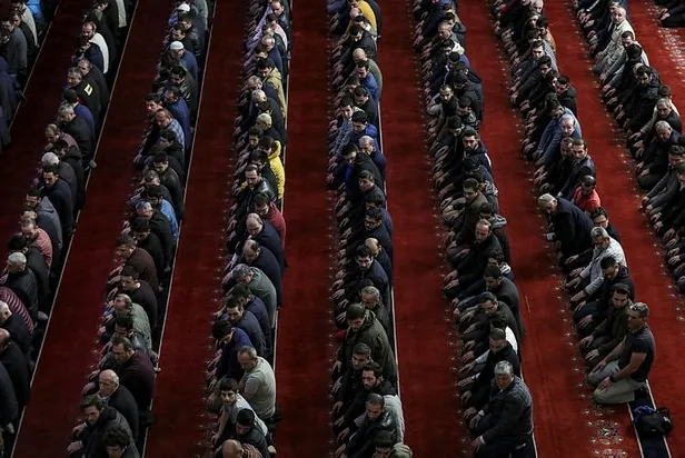 Diyarbakır bayram namazı saati 2022: Diyarbakır’da Kurban Bayramı namazı saat kaçta kılınacak? Diyanet bayram namazı vakti...