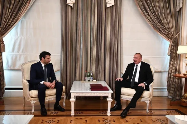 SİHA’ların mucidi Selçuk Bayraktar’a büyük onur! Aliyev’den Bayraktar’a madalya