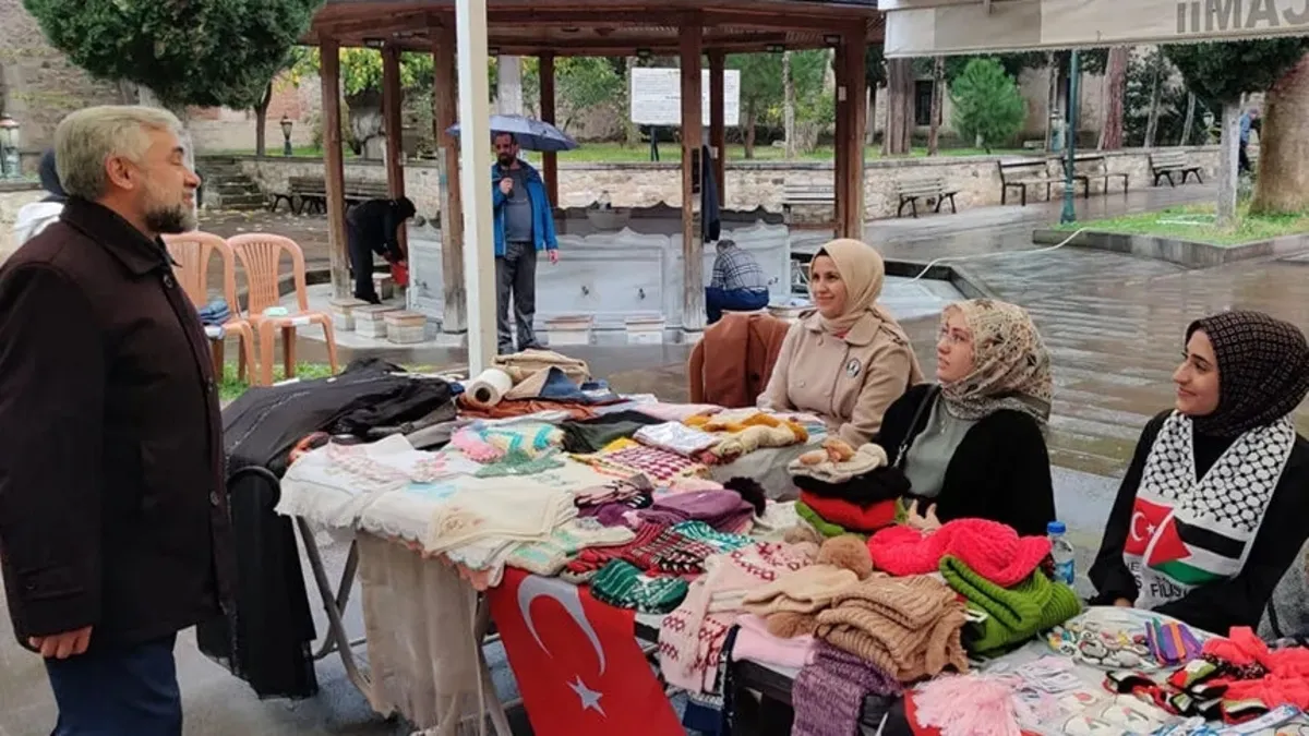 Sinop'ta Gazze yararına hayır çarşısı