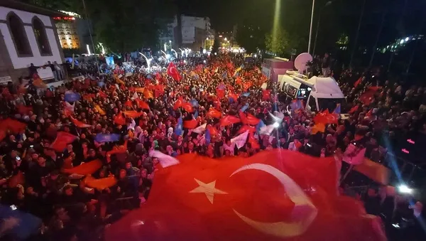 eksisozlukte-bir-skandal-daha-ak-partili-esnafa-fisleme-1685513774322.jpeg The Economist'ten tarihi dönüş! Erdoğan gerçeğini kabullendi: Ne kadar güce sahip olduğunu gösteriyor - 5