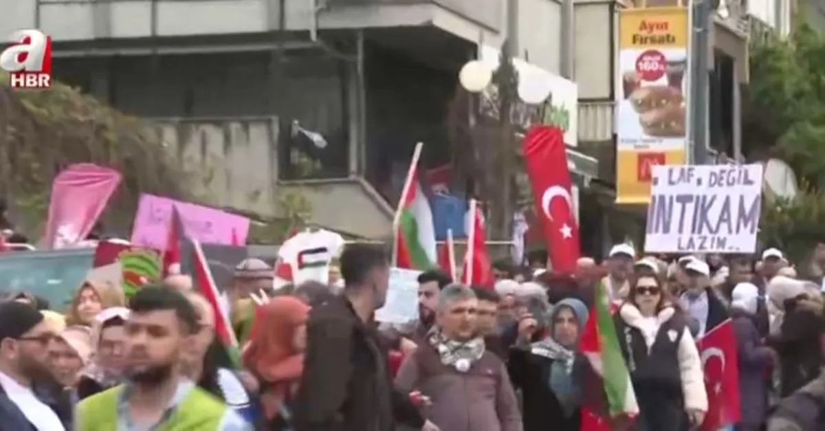 Üsküdar'da Gazze'ye destek yürüyüşü