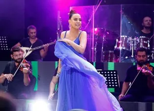 Ebru Gündeş’in paylaşımı olay oldu! ‘Sahneye çıkamadığım yıllarda…’