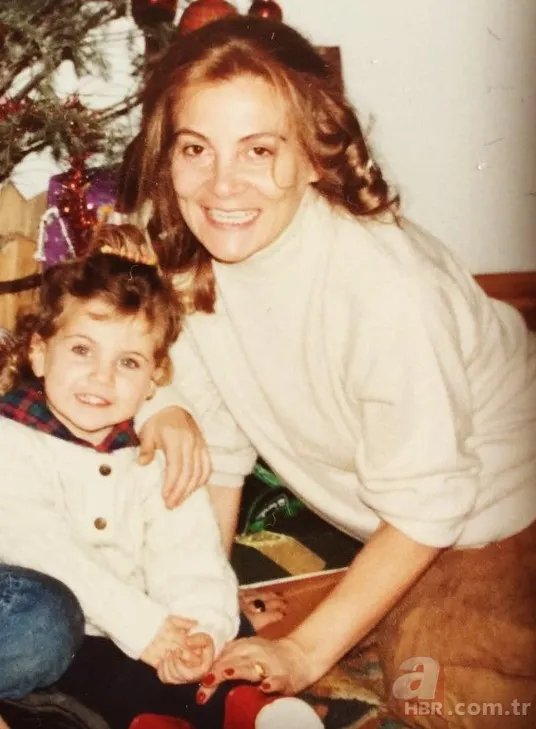 Birbirleriyle akraba olduklarını bilmediğiniz ünlüler! Kimi babası, kimi kuzeni! Ceyda Düvenci, Şevval Sam, Miray Daner... 14