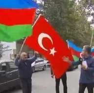 Azerbaycanda büyük coşku! Türkiye ve Azerbaycan bayrakları dalgalanıyor! A Haber ekibi sıcak noktada