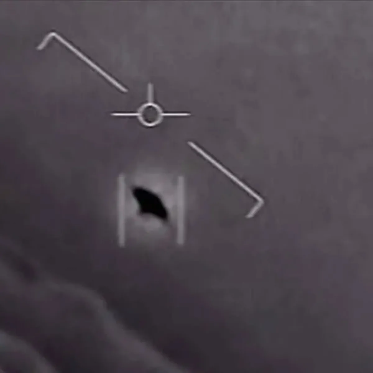 Pentagon'un yeni UFO dosyalarında şok detaylar! "Agresif manevralar yapan soğuk küreler" ve gizli videolar kamuoyuyla paylaşıldı