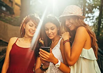 Tatilde Instagram kullanımında dünya lideriyiz