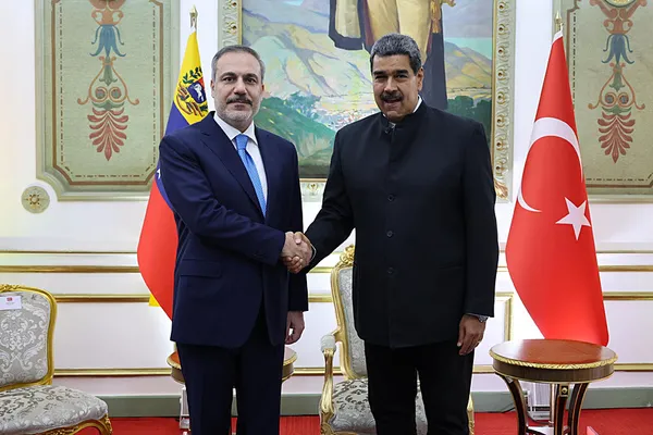 Venezuela Devlet Başkanı Maduro’dan Başkan Erdoğan’a övgü yağmuru: Duruşu dünya için örnek teşkil ediyor