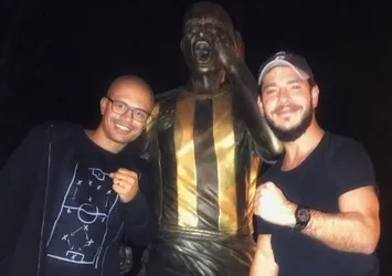 Alex’ten heykeline ziyaret