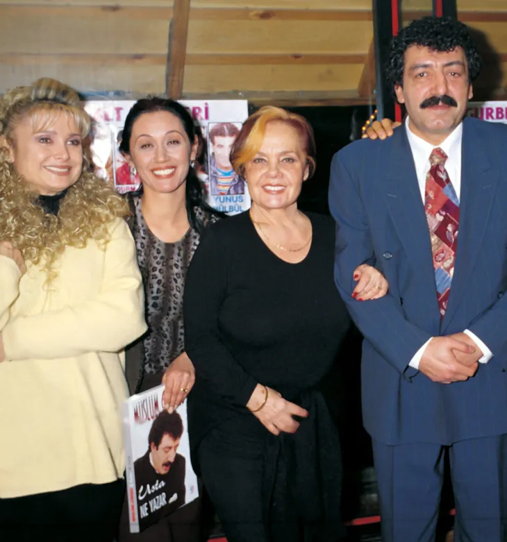 Müslüm Gürses’in bilinmeyen fotoğrafları! Müslüm Gürses kaç yaşında neden öldü? İşte detaylar…