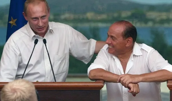 Berlusconi’nin Putin’e hediyesi İtalya’yı karıştırdı
