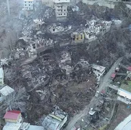 Artvinde köy yangını! Felaketin boyutu gün ağarınca ortaya çıktı