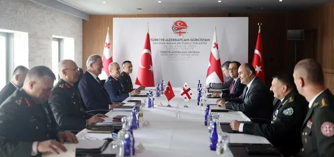 Milli Savunma Bakanı Hulusi Akar Azerbaycanlı ve Gürcistanlı mevkidaşları ile görüştü
