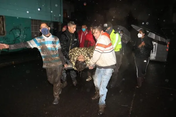 Ekvador'da heyelan felaketi! Cesetler sokaklarda - 2