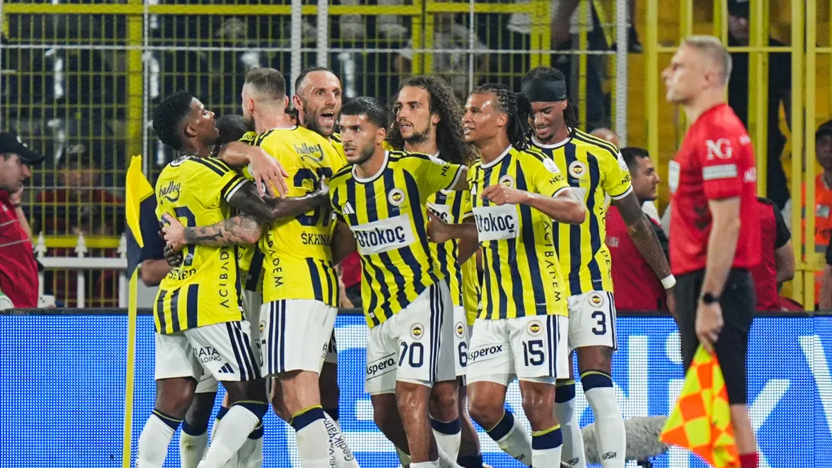 Sezon sonunda bitecek kontrat için Fenerbahçe düğmeye bastı: Mert Müldür için görüşmeler başlayacak