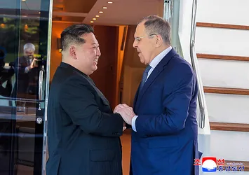 Kuzey Kore Lideri Kim Rusya Dışişleri Bakanı Lavrv'u kabul etti: Artan gerilimin neden ABD ve müttefikleri