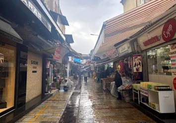 İzmir'de tedbirler işe yaradı! Tarihi çarşının risk haritası yeşile döndü!