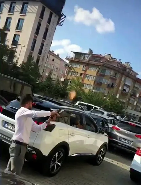 Son dakika: İstanbul’daki düğün konvoyunda terör estiren 6 maganda tutuklandı - 2