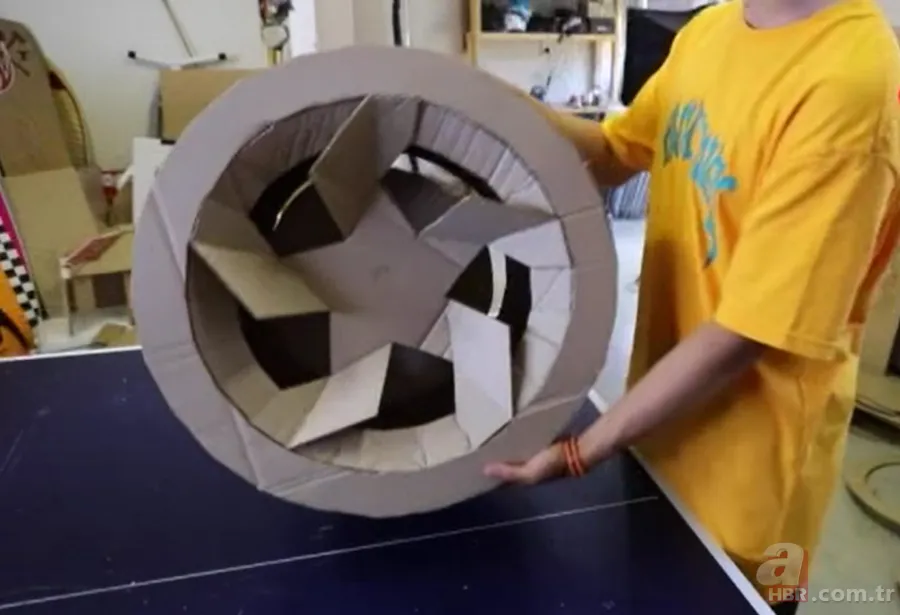 Gören bir daha bakıyor… 15 kişi 9 bin saatte yaptı! Lamborghini… 13