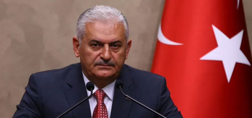 Binali Yıldırım: Biz de bayraklarımızı yarıya indiriyoruz
