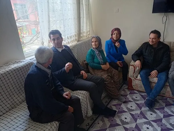 1675257794090.jpg Başkan Erdoğan sevgisi engel tanımamıştı! Yürek burkan 15 Temmuz detayı - 3