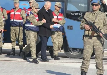 Darbeci Huduti'nin ayakkabılarındaki bağcıklar çözüldü