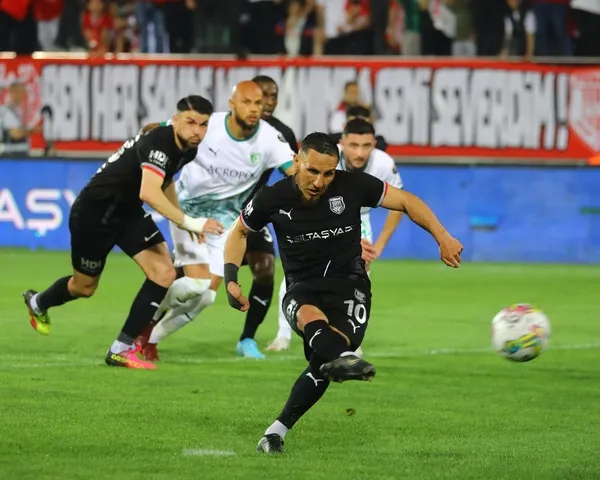 pendikspor-super-lige-yukseldi-baskan-erdogandan-tebrik-mesaji-1686252109507.jpg Pendikspor Süper Lig'e yükseldi! Başkan Erdoğan'dan tebrik mesajı... - 3